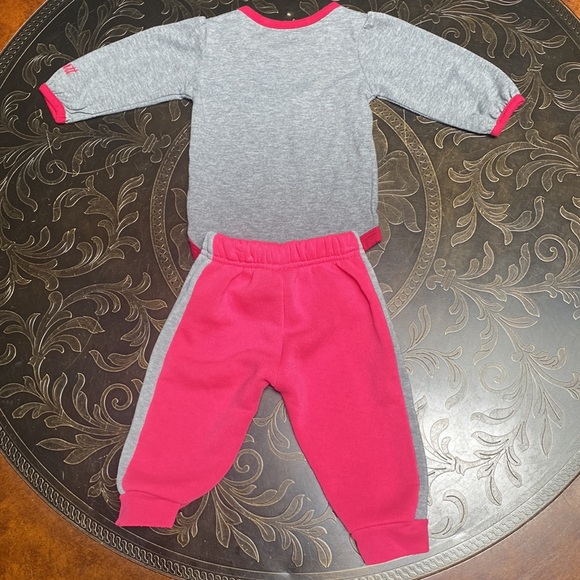 Carhartt & Real Love Girls One Piece & Sweat Pants Cotton Polyester Size 3 Month - Picture 2 of 10